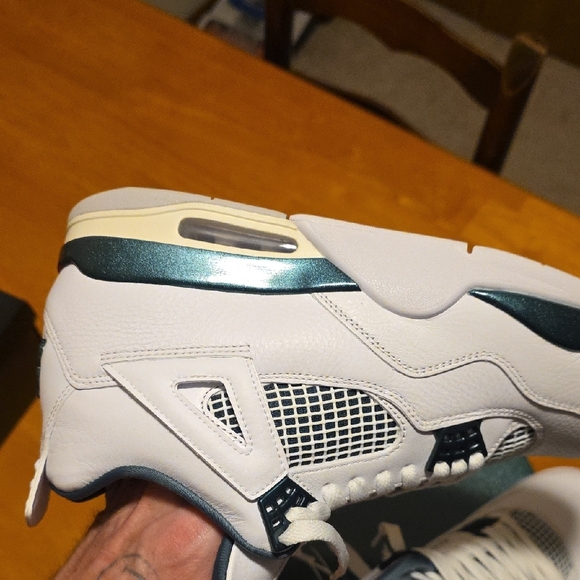 Jordan White and Blue Sneakers Classic Design - Picture 11 of 12